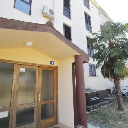 Jana Apartment